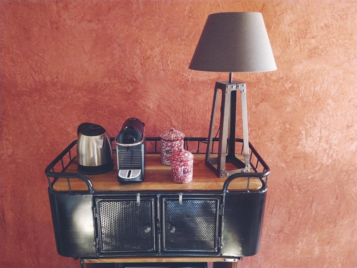 Puyvert Une Chambre En Luberon Bed & Breakfast エクステリア 写真